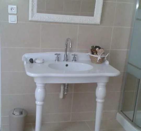 Vanille Bourbon Oda ve Kahvaltı