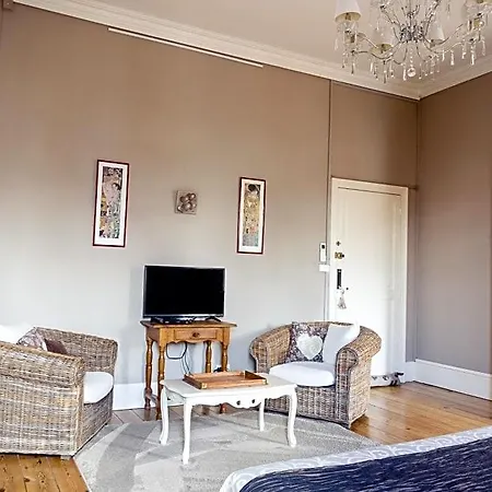 Vanille Bourbon Bed and breakfast Montauban