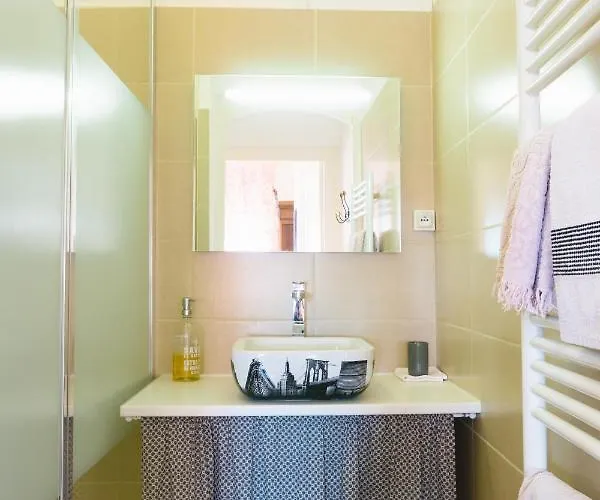 Vanille Bourbon Bed & Breakfast 3*